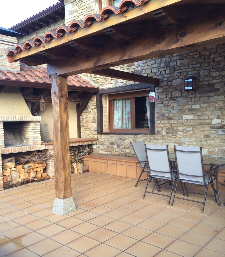El Corral De Concejo Konuk evi Horcajuelo de la Sierra Dış mekan fotoğraf